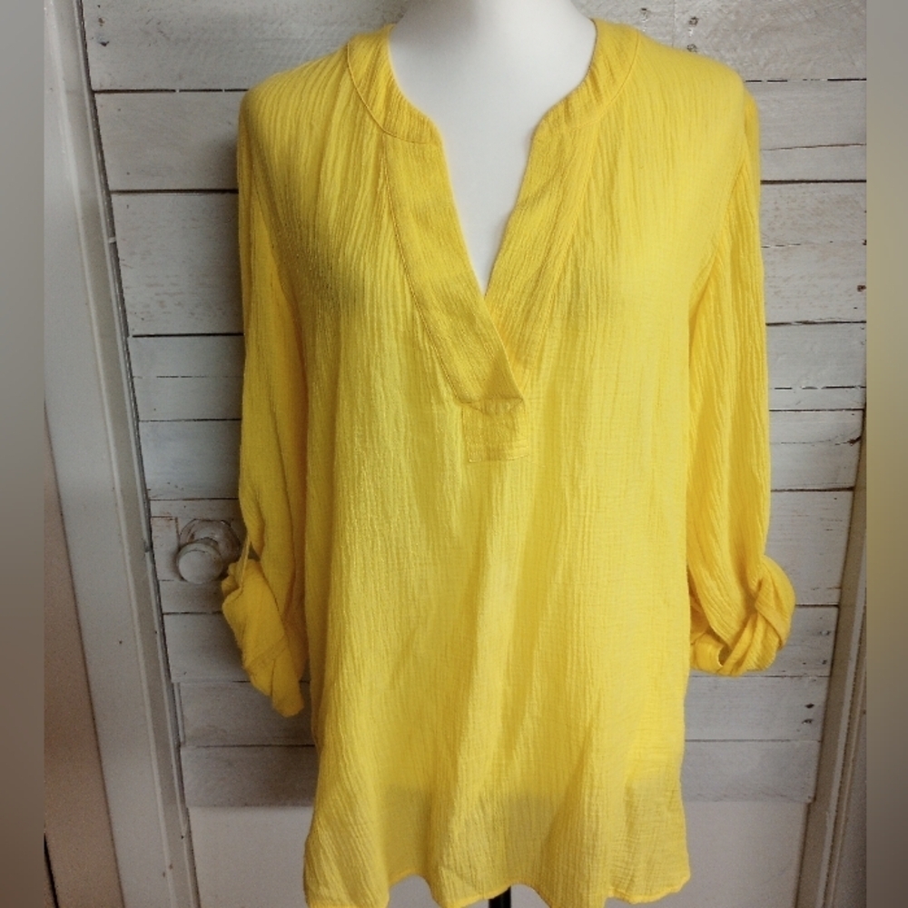 Diane von Furstenberg Yellow Blouse Size 8 Crinkle Tunic Top Roll Tab Sleeve
